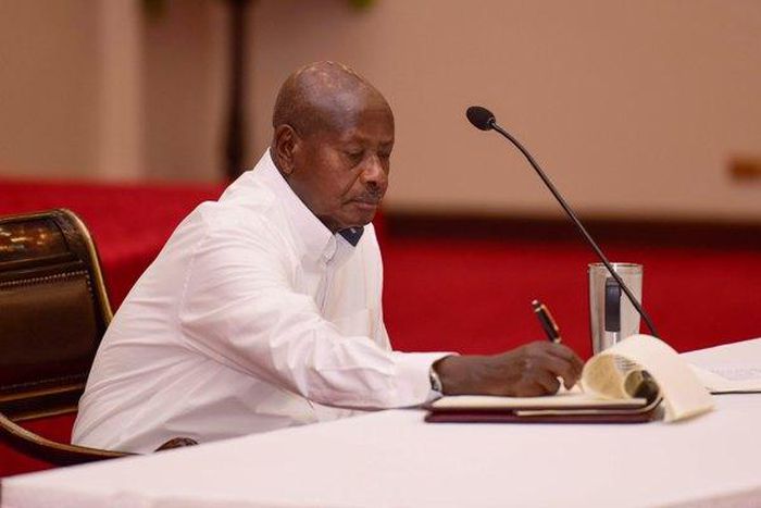 President Museveni on Wednesday night issued a statement reassuring Ugandans on the World Bank loan freeze