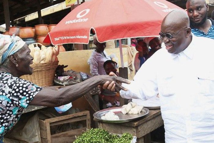 ___8876151___2018___9___19___17___Nana-Akufo-Addo-extends-his-campaign-to-the-Tuesday-Market-at-Mamprobi-in-Accra