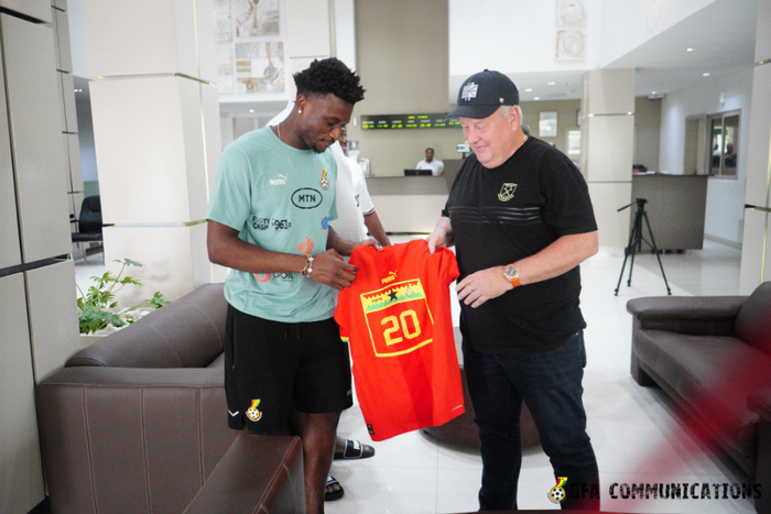 Kudus meets West Ham fan who travelled to Ghana to watch him play