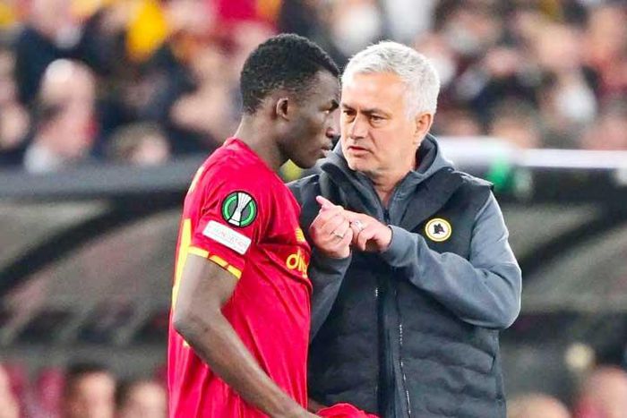 Jose Mourinho shuts down rumours that Afena-Gyan injured Wijnaldum in training