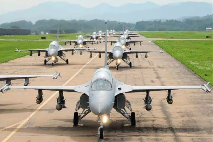10 countries with the largest military aircraft fleets in the world. [static]