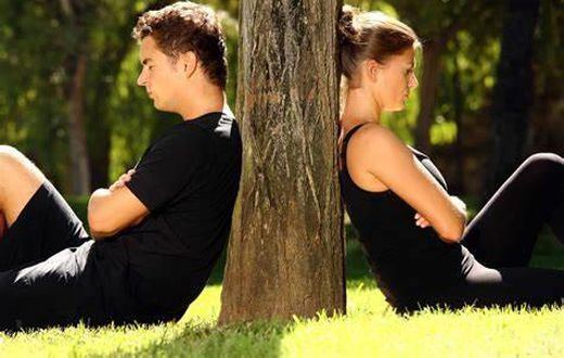 A situationship is a romantic relationship that lacks clear definitions or commitment.