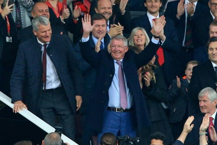 Former Manchester United manager Alex Ferguson returned to Old Trafford on Saturday for the first time since undergoing emergency brain surgery