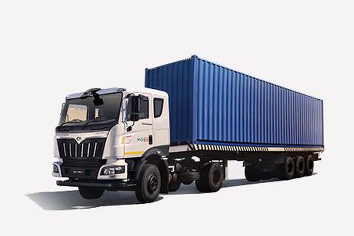 Carpenter whose 5 daughters were killed by trailer truck cries for justice