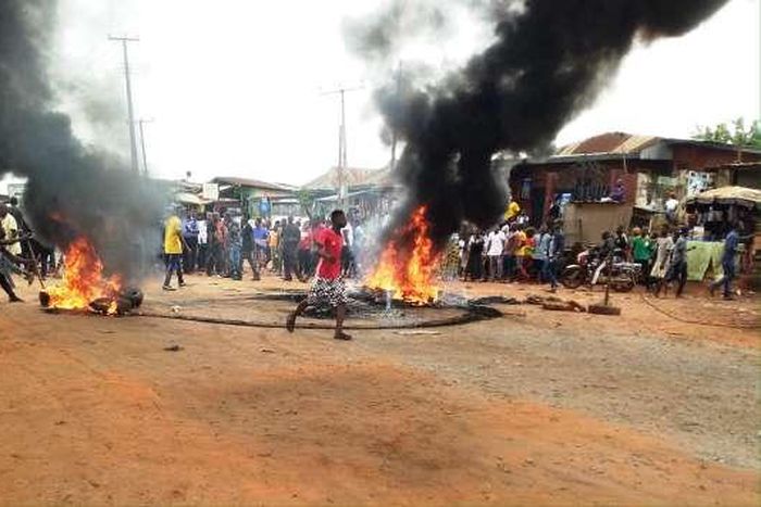 ___8982345___2018___10___16___8___bad-roads