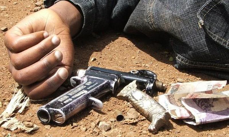 7 thugs shot dead