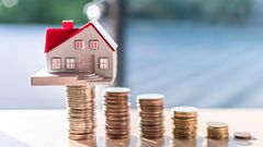 Renting is an increasingly popular option, even for high-income earners.Sakchai Vongsasiripat/Getty Images