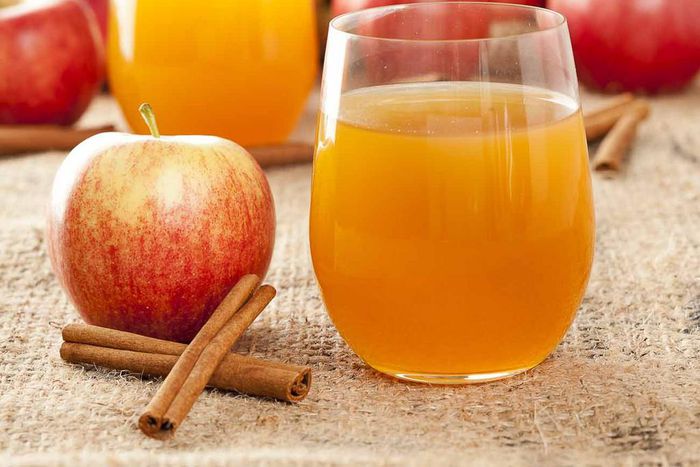 Apple juice cocktail