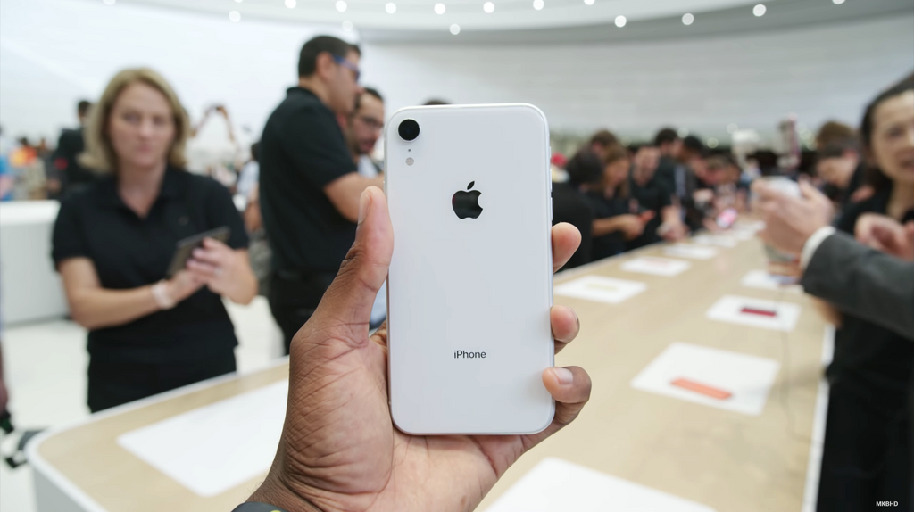 I've used the iPhone XS, iPhone XS Max, and iPhone XR — here's which one I'd recommend buying (AAPL)