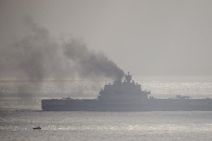 black smoke Admiral Kuznetsov
