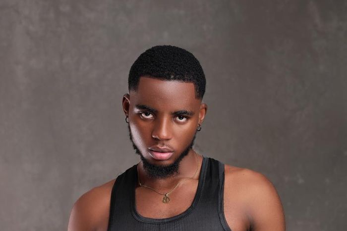 Cameroonian Artiste Vherse out with new single titled – Aye