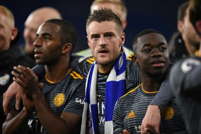 Jamie Vardy and Leicester teammates applaud the fans after a 1-0 win in the Premier League at Cardiff