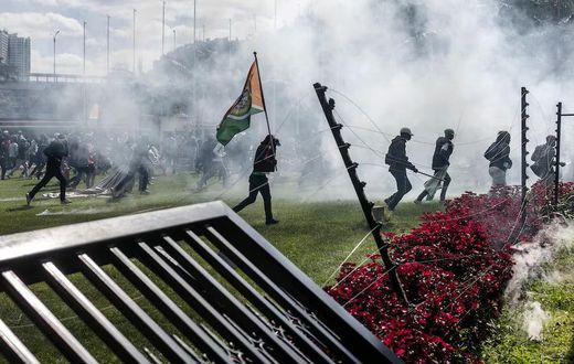 Kenya's Parliament in flames
