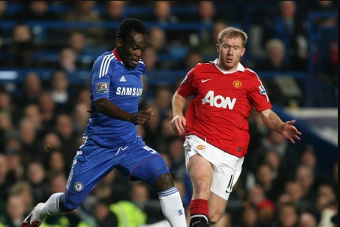 Michael Essien picks Paul Scholes as toughest player he’s faced