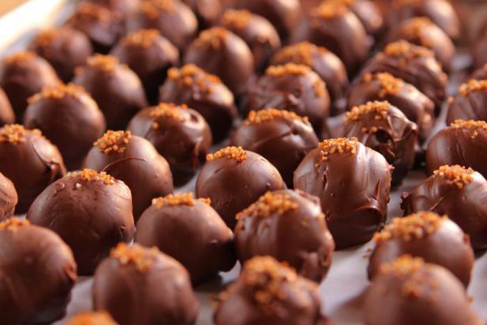 Salted chocolate truffles