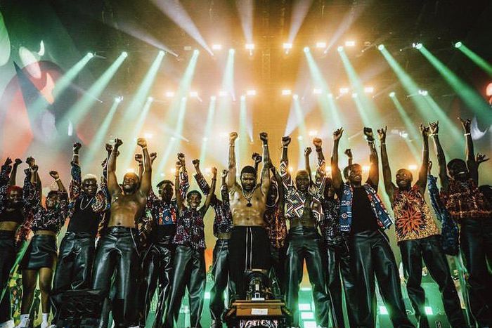 Priceless moment with Usher & DWP Stars