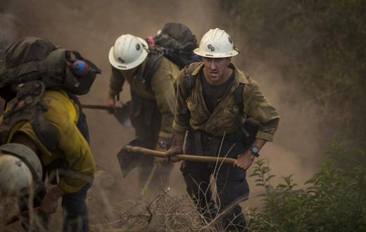 santa ana winds stoke wildfires