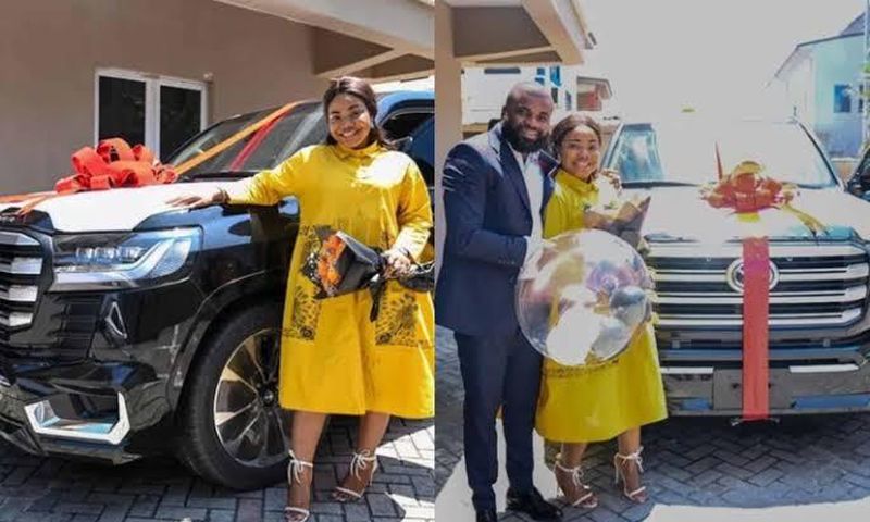 Husband surprises Mercy Chinwo with a brand-new SUV [The Nation]