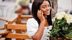 Rumour has it you got flowers on Valentine's Day [Freepik]