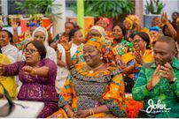 Kumasi Market Queens meet Lordina Mahama