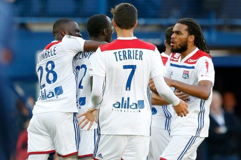 Lyon needed a late goal from Ferland Mendy to draw with Caen