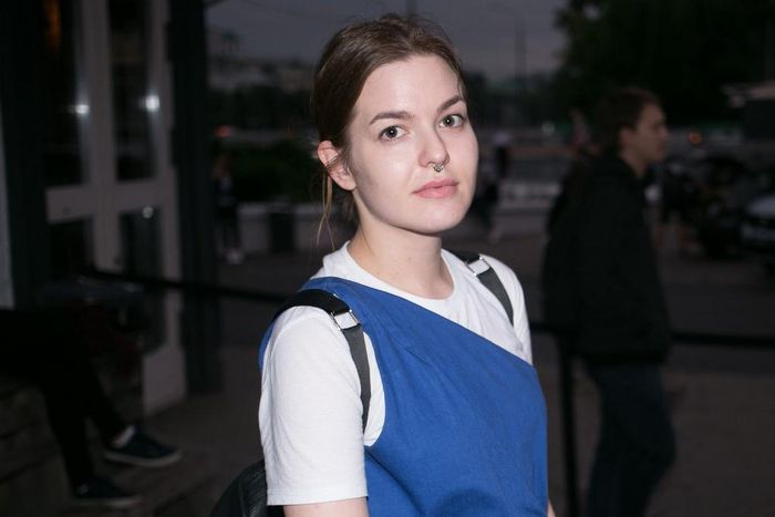 introvert woman party