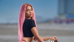 Deborah Vanessa wants to break the Internet with this photo