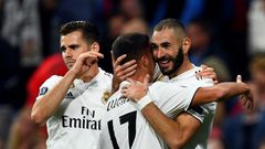 Karim Benzema (R) hit the opener for Real Madrid on their way to a crucial 2-1 Champions League win over Viktoria Plzen