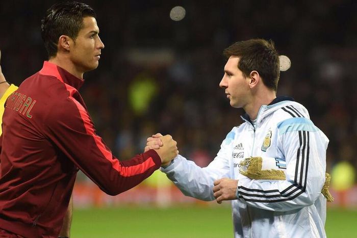 The thrill of the game: 5 reasons why football captivates hearts and ignites passion