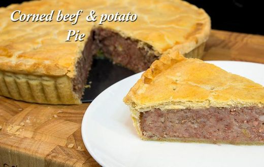 Corned beef cottage pie