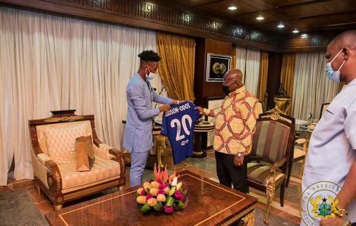 Akufo-Addo intervenes in calls for Hudson-Odoi to switch nationality to Ghana