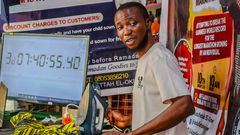 Dauda Abdulfata, a Nigerian man on 200-hour ironing marathon gives up after 142 hours for health reasons