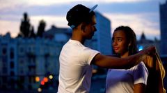 A true alpha male is protective [iStock]