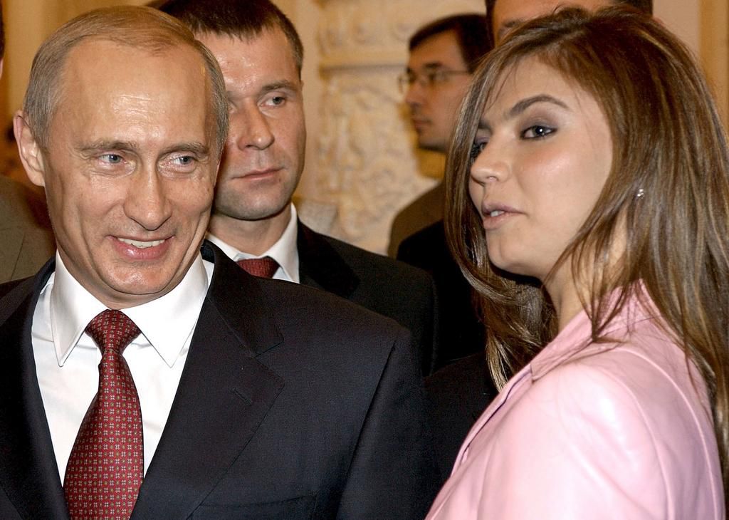Putin has 2, maybe 3, daughters he never talks about — here's everything we know about them