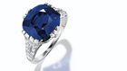 A 6.28 carat cushion-cut Belle Époque Kashmir sapphire ring of 6.28 sold for $936,500.