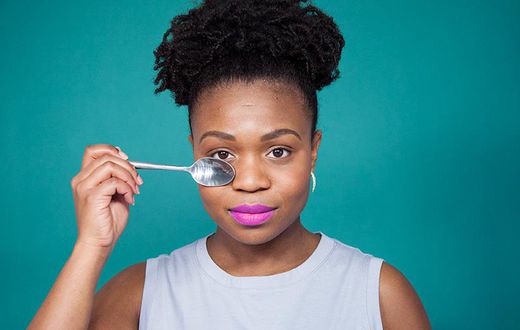 Spoon to curl your lashes [Huffpost]