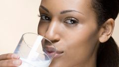 4 beauty benefits of milk you  probably didn't know about