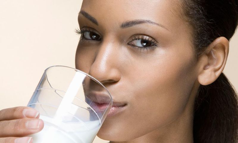 4 beauty benefits of milk you  probably didn't know about