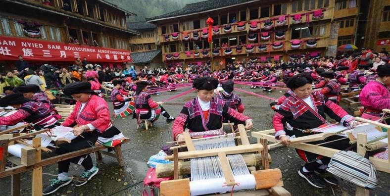 Huangluo Yao Village has become a popular tourist destination [ChinaDragonTours]