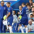 Chelsea boss Maurizio Sarri makes his point to Eden Hazard