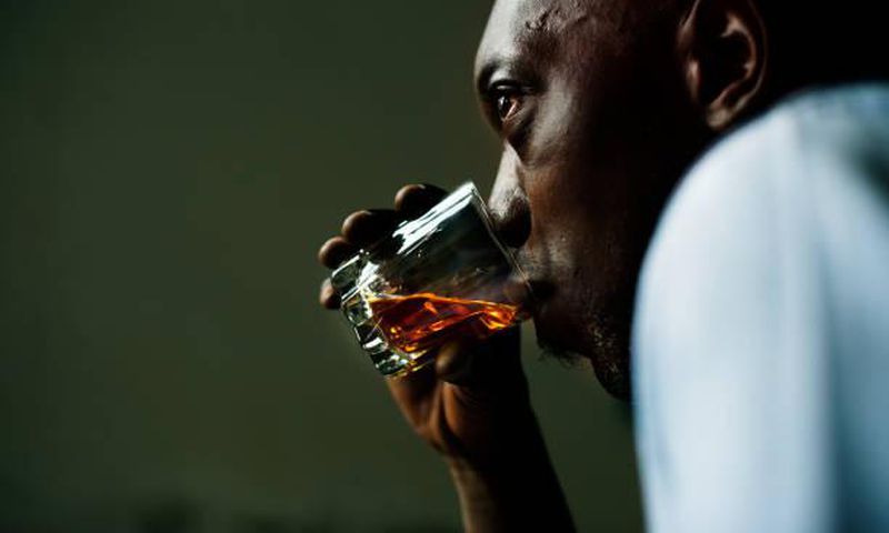 Does drinking alcohol make you look older? [iStock]