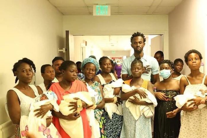 Black Sherif clears medical bills of mothers stuck at Ridge Hospital over medical bills