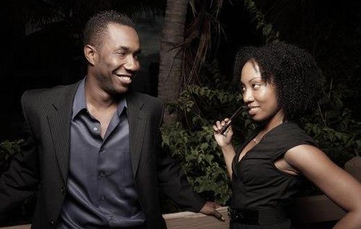 ___7535737___2017___10___31___12___black-couple-flirt