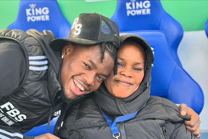 Fatawu Issahaku flies mother to watch him play for Leicester City