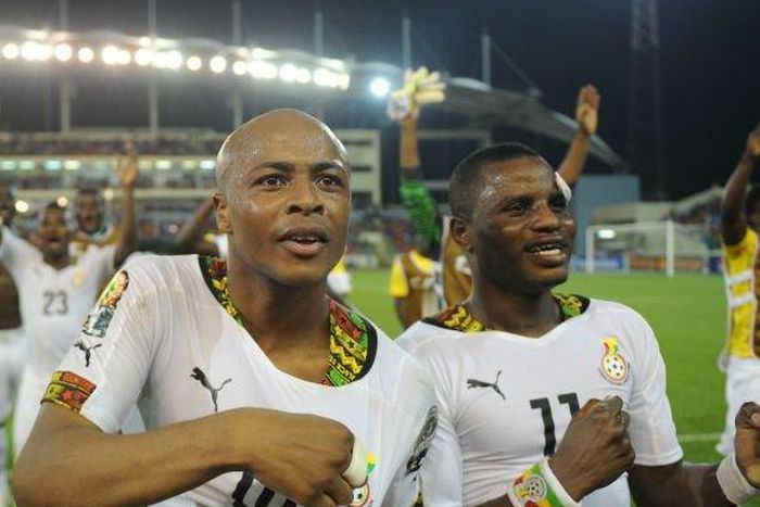 Mubarak-Wakaso-celebrates-with-Andre-Ayew