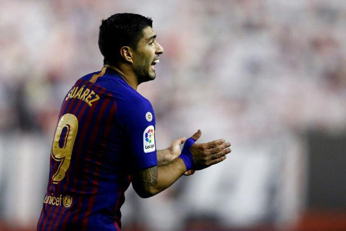 Barcelona striker Luis Suarez is close to recovering from a knee injury.