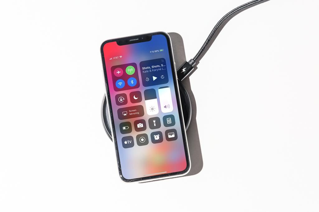 I've used the iPhone XS, iPhone XS Max, and iPhone XR — here's which one I'd recommend buying (AAPL)