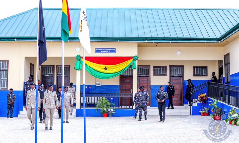 Otumfour commissions new police station at KNUST