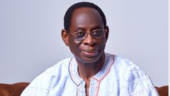 Dr Kofi Konadu Apraku