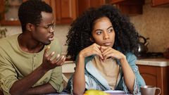 ___8874712___2018___9___19___14___coupleargue